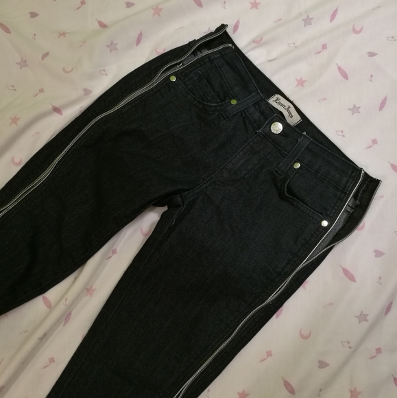 00 ENCORE JEANS with Full Leg Zipper - Picture 2 of 9